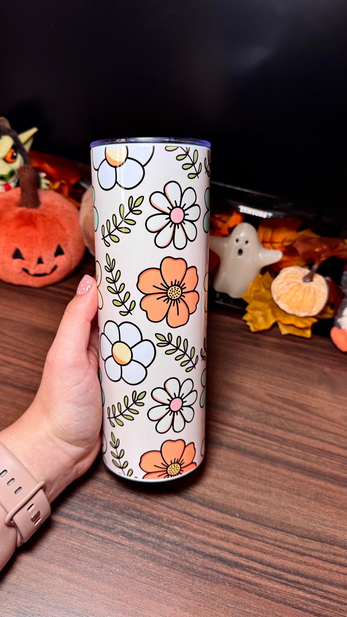 *DEFECT* Retro Flower 20oz Tumbler